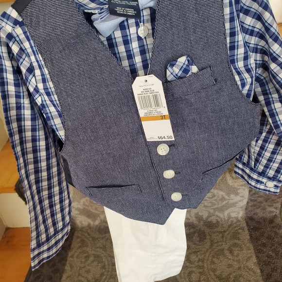 Toddler Clothes - Picture 3 of 7